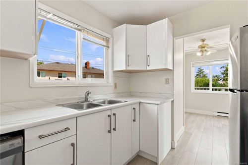 2940 Cedar Hill Rd, Victoria, BC 
