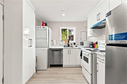 2940 Cedar Hill Rd, Victoria, BC 