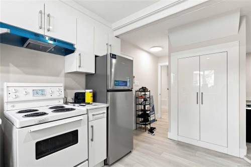 2940 Cedar Hill Rd, Victoria, BC 