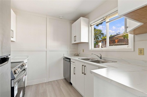 2940 Cedar Hill Rd, Victoria, BC 
