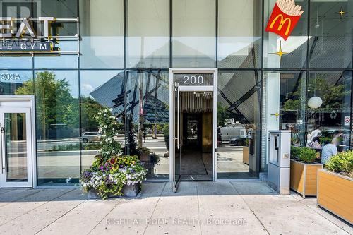 1604 - 200 Bloor Street W, Toronto, ON - Outdoor