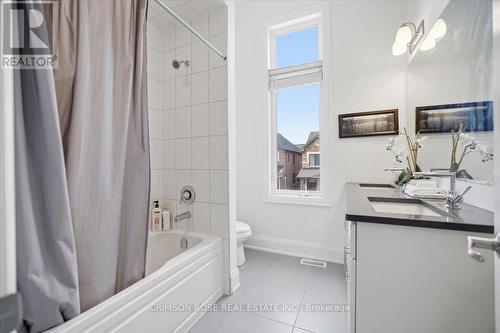 1467 Everest Crescent, Oakville, ON - Indoor Photo Showing Bathroom
