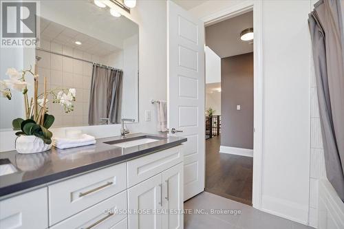 1467 Everest Crescent, Oakville, ON - Indoor Photo Showing Bathroom