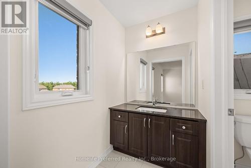 Bedroom 4 vanity jack n jill bath - 101 Golden Meadows Drive, Otonabee-South Monaghan, ON 