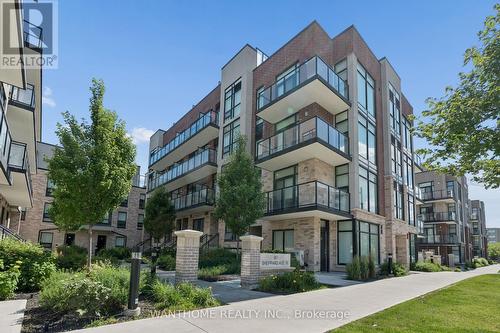 15 - 861 Sheppard Avenue W, Toronto, ON - Outdoor With Facade