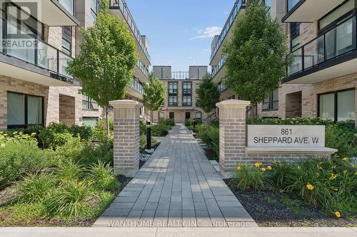 15 - 861 Sheppard Avenue W, Toronto, ON - Outdoor