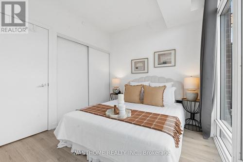 15 - 861 Sheppard Avenue W, Toronto, ON - Indoor Photo Showing Bedroom