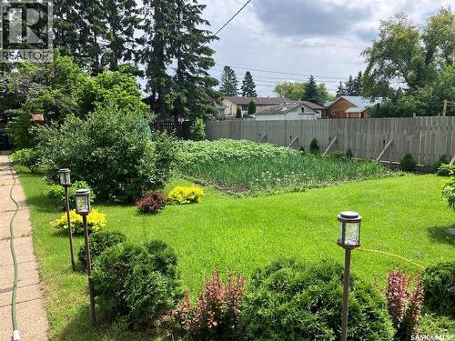 311 3Rd Street N, Nipawin, SK - Outdoor With Backyard