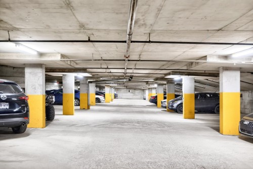 Garage - 715-760 Ch. Marie-Le Ber, Montréal (Verdun/Île-Des-Soeurs), QC - Indoor Photo Showing Garage