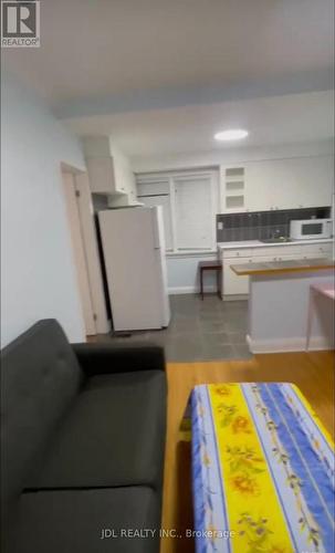 Unit A Bsmt - 10 Apache Trail, Toronto, ON - Indoor