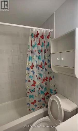 Unit A Bsmt - 10 Apache Trail, Toronto, ON - Indoor Photo Showing Bathroom