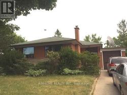 430 WILDWOOD DRIVE Oakville, ON L6K 1T7
