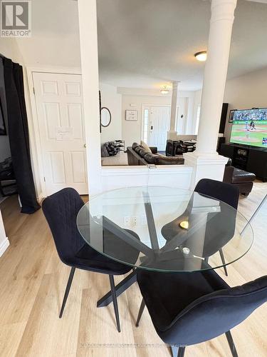 2 Woodcrest Court, Kitchener, ON - Indoor