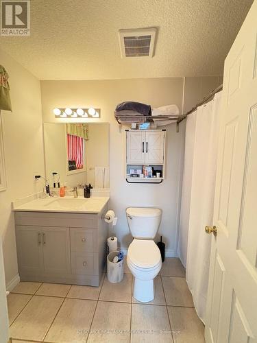 2 Woodcrest Court, Kitchener, ON - Indoor Photo Showing Bathroom