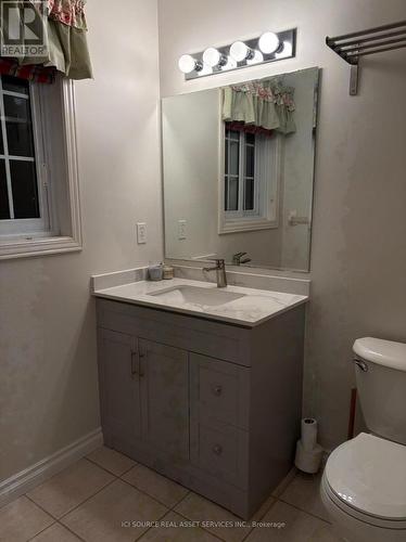 2 Woodcrest Court, Kitchener, ON - Indoor Photo Showing Bathroom