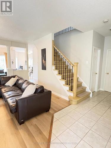 2 Woodcrest Court, Kitchener, ON - Indoor