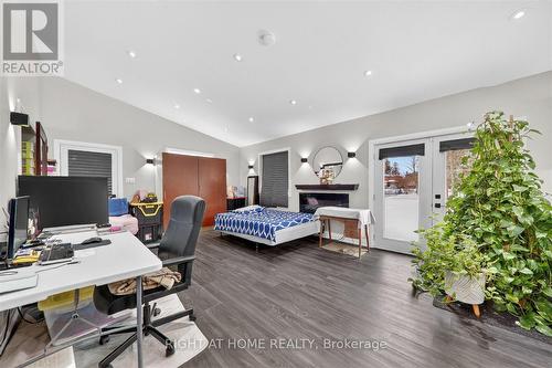 314 Morrish Road S, Toronto, ON - Indoor Photo Showing Office