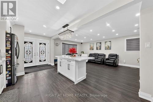 314 Morrish Road S, Toronto, ON - Indoor