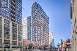 401 - 7 CARLTON STREET Toronto, ON M5B 2M3