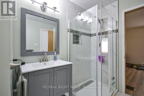3263 Shoreview Drive, Severn, ON - Indoor Photo Showing Bathroom