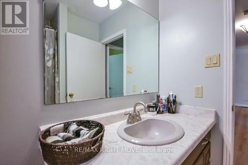 3263 Shoreview Drive, Severn, ON - Indoor Photo Showing Bathroom