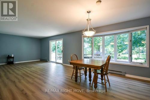 3263 Shoreview Drive, Severn, ON - Indoor Photo Showing Dining Room