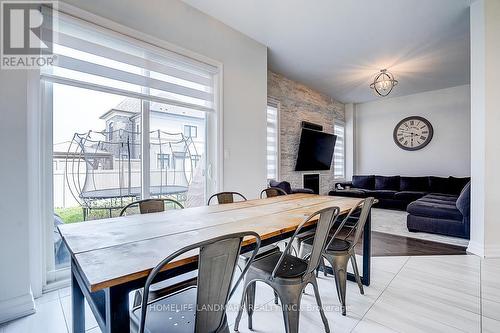 56 Botelho Circle, Aurora, ON - Indoor Photo Showing Dining Room