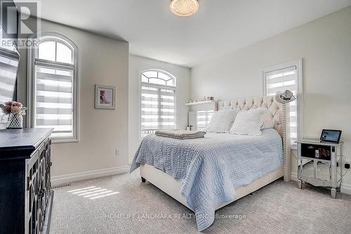 56 Botelho Circle, Aurora, ON - Indoor Photo Showing Bedroom