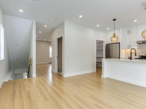 855 Highway 2, Elmsdale, NS - Indoor Photo Showing Kitchen With Upgraded Kitchen