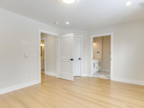 855 Highway 2, Elmsdale, NS - Indoor Photo Showing Other Room