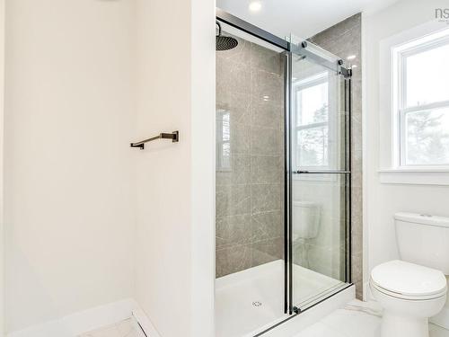 855 Highway 2, Elmsdale, NS - Indoor Photo Showing Bathroom