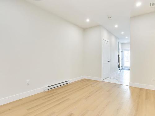 855 Highway 2, Elmsdale, NS - Indoor Photo Showing Other Room