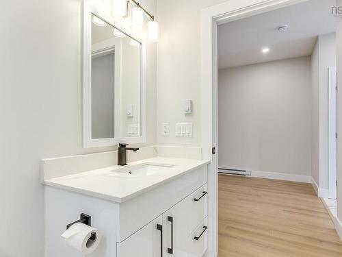 855 Highway 2, Elmsdale, NS - Indoor Photo Showing Bathroom