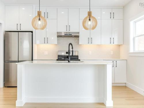 855 Highway 2, Elmsdale, NS - Indoor Photo Showing Kitchen With Upgraded Kitchen