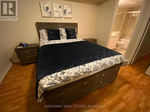 2730 - 3888 DUKE OF YORK BOULEVARD , Mississauga, Ontario L5B 4P5 4