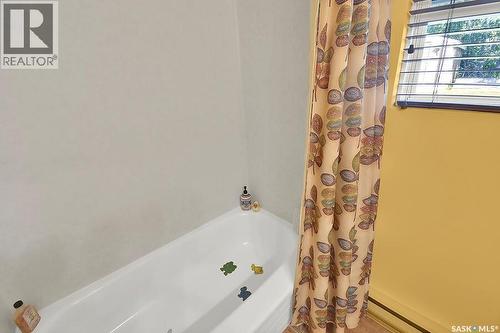 3316 Point Drive, Wakaw Lake, SK - Indoor Photo Showing Bathroom