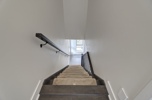 398 Av. Skaniatarati , Montréal (Lachine), QC H8S 0C1 3