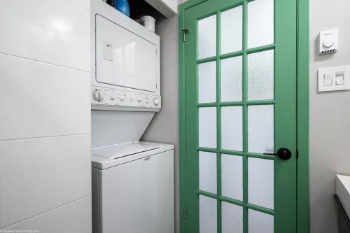 Salle de bains - 5798 7E Avenue, Montréal (Rosemont/La Petite-Patrie), QC - Indoor Photo Showing Laundry Room