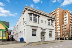 1612 Quadra St Victoria, BC V8W 2L4