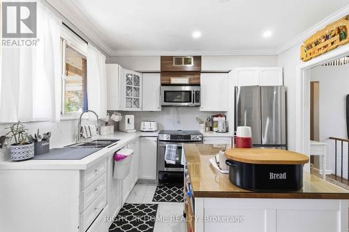 68 Barford Road, Toronto, ON - Indoor Photo Showing Kitchen
