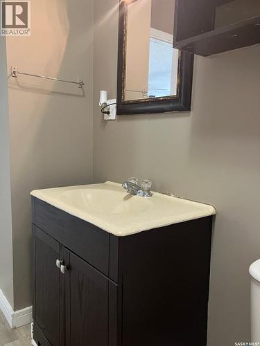 110 4Th Street N, Nipawin, SK - Indoor Photo Showing Bathroom