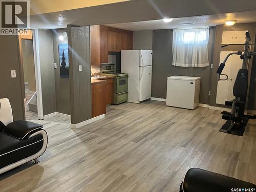 110 4Th Street N, Nipawin, SK - Indoor