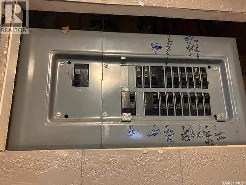 110 4Th Street N, Nipawin, SK - Indoor
