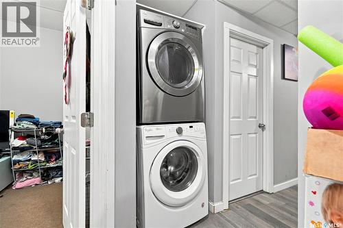 516 Kloppenburg Crescent, Saskatoon, SK - Indoor Photo Showing Laundry Room