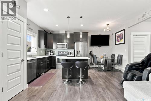 516 Kloppenburg Crescent, Saskatoon, SK - Indoor Photo Showing Kitchen With Upgraded Kitchen