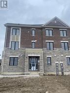 93 KEPPEL CIRCLE  Brampton, ON L7A 5K9