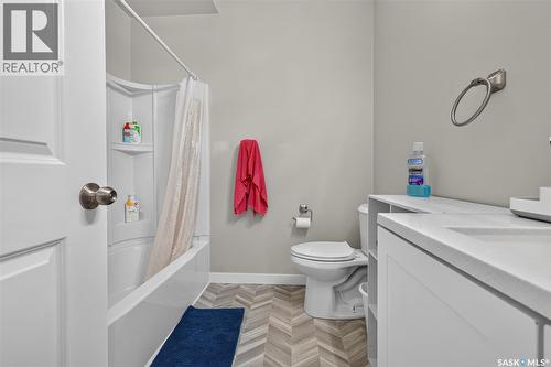 416 Loeppky Avenue, Dalmeny, SK - Indoor Photo Showing Bathroom