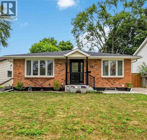 70 TURNER DRIVE  Sarnia, ON N7S 4L3