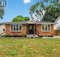 70 TURNER DRIVE  Sarnia, ON N7S 4L3
