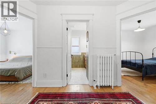 37 Connaught Avenue S, Hamilton, ON - Indoor Photo Showing Bedroom